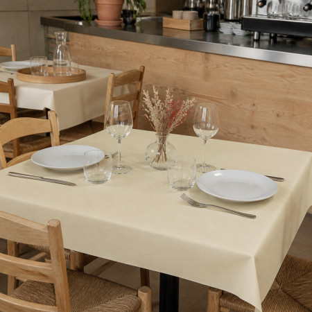 Coprimacchia TNT Crema 100x100 cm 25 pz | Pietrangioli