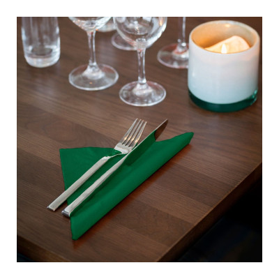 Tovaglioli di carta verde scuro doppio velo Tork Dinner 39x39 cm - 150 pz