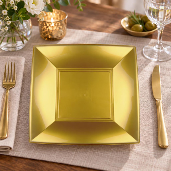 Piatti da dessert quadrati riutilizzabili in polipropilene oro 18 cm - 12 pz
